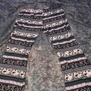 NoBo no boundaries large elephant bellbottom leggings